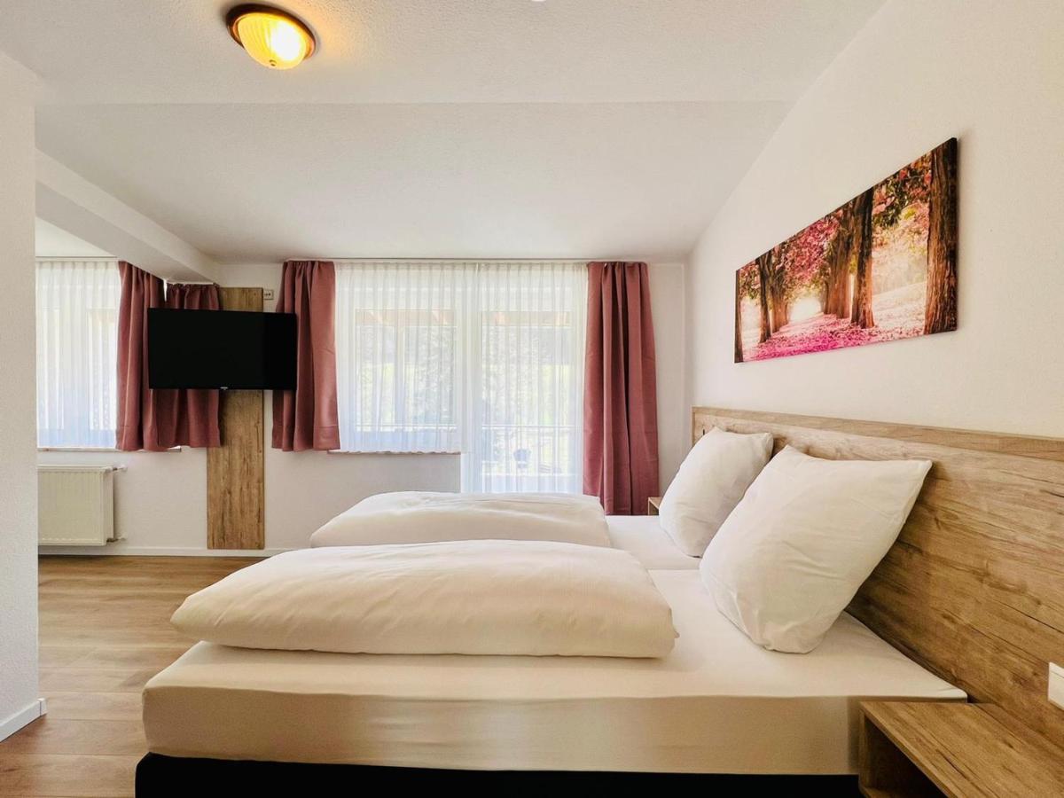 Hotel Tanneneck Löffingen Eksteriør bilde