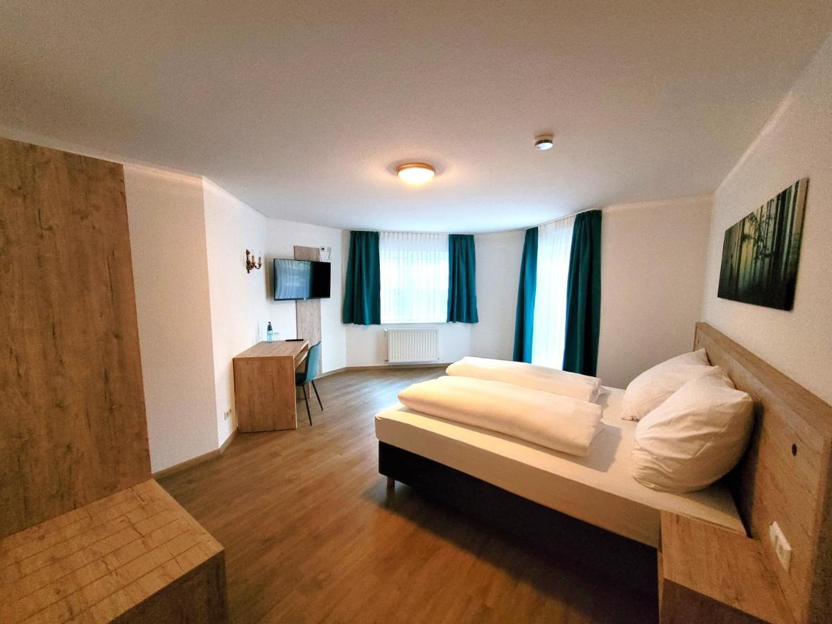 Hotel Tanneneck Löffingen Eksteriør bilde